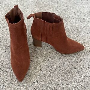 Elegant Brown Suede Ankle Boots